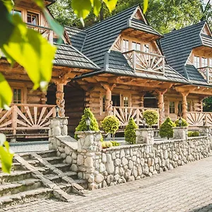 Drewniane Szarotka Gorska Alpesi faház
